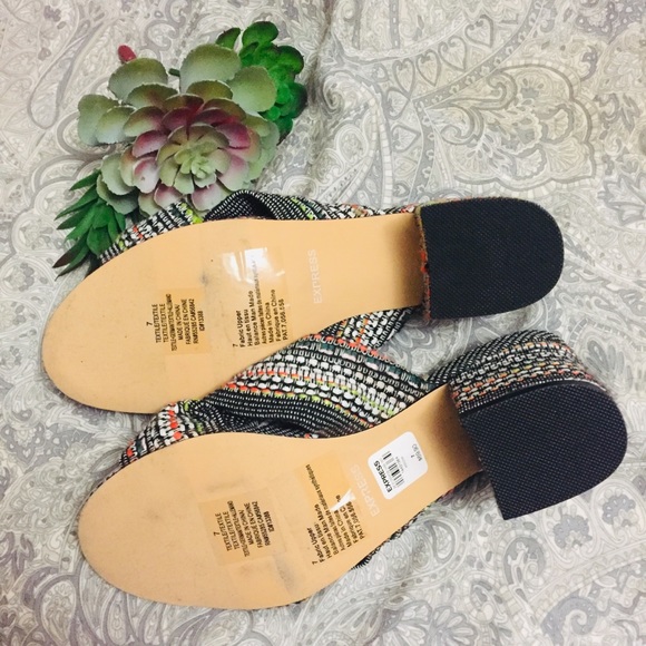 Express Woven Open Toe Mules - Picture 4 of 5